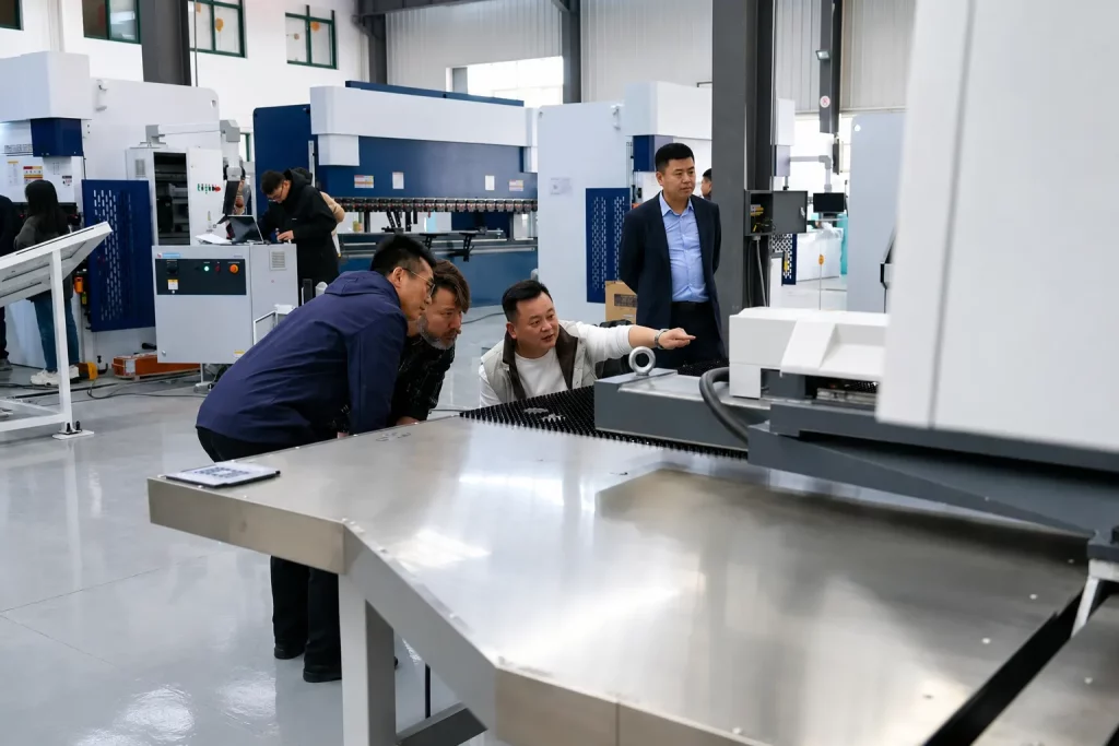 Russian Purchasing Delegation Visits STON for Intelligent Sheet Metal Processing Equipment